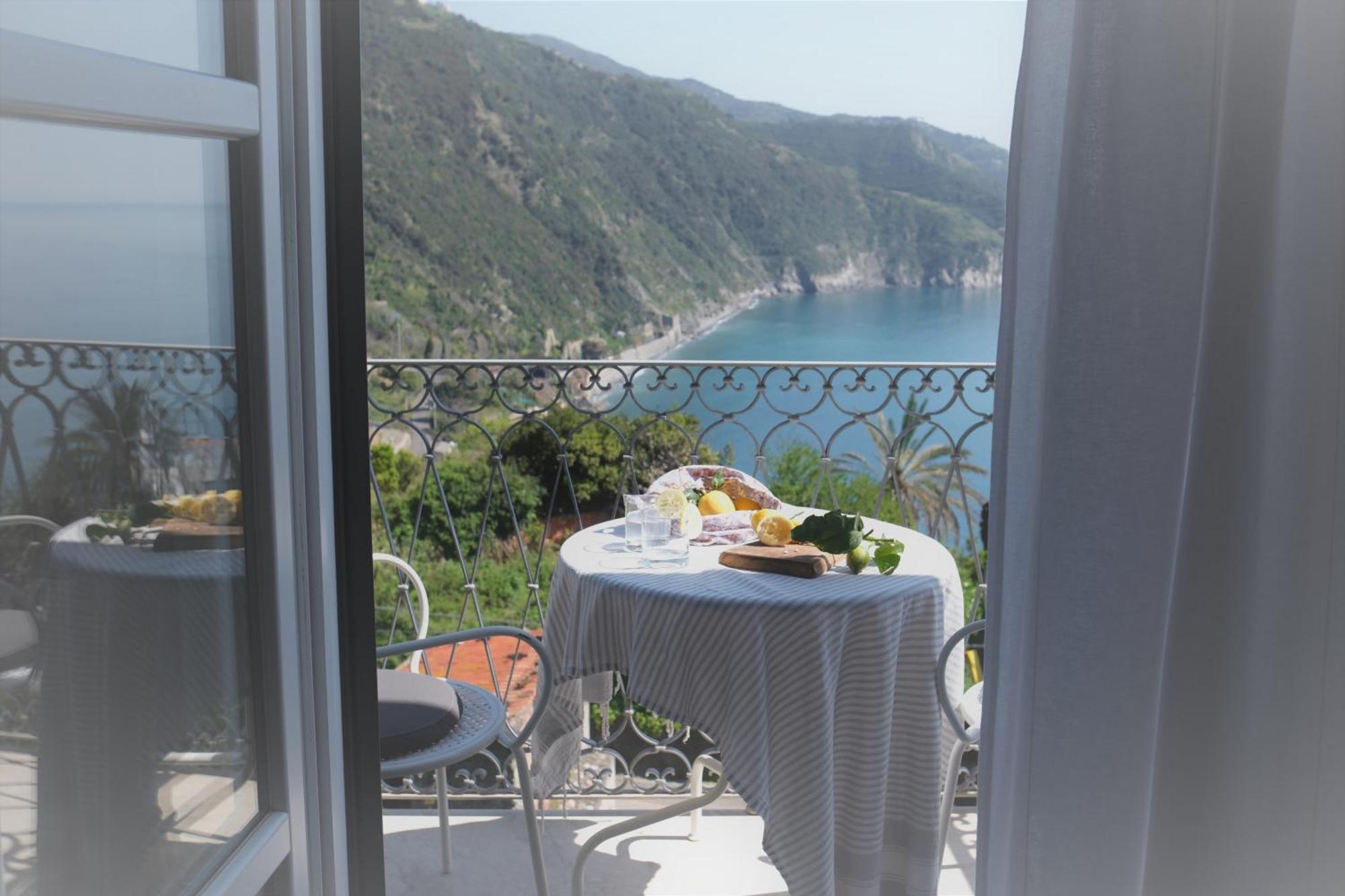 My Place Your Place Corniglia Eksteriør billede